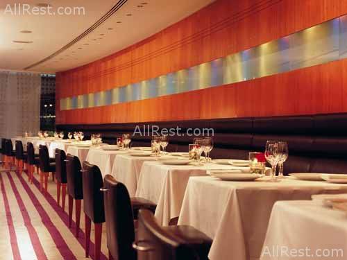 Hilton Dubai Creek 16